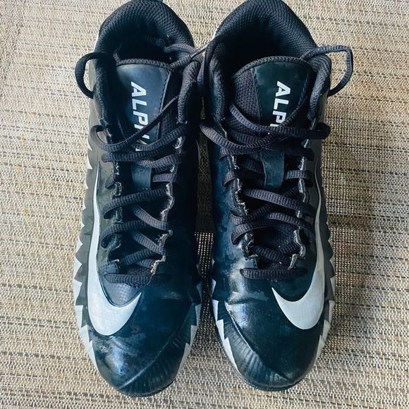 NIKE Alpha Cleats - Picture 2 of 4